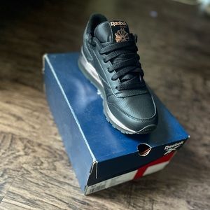 Classic Reebok , Good Condition, Barely Worn